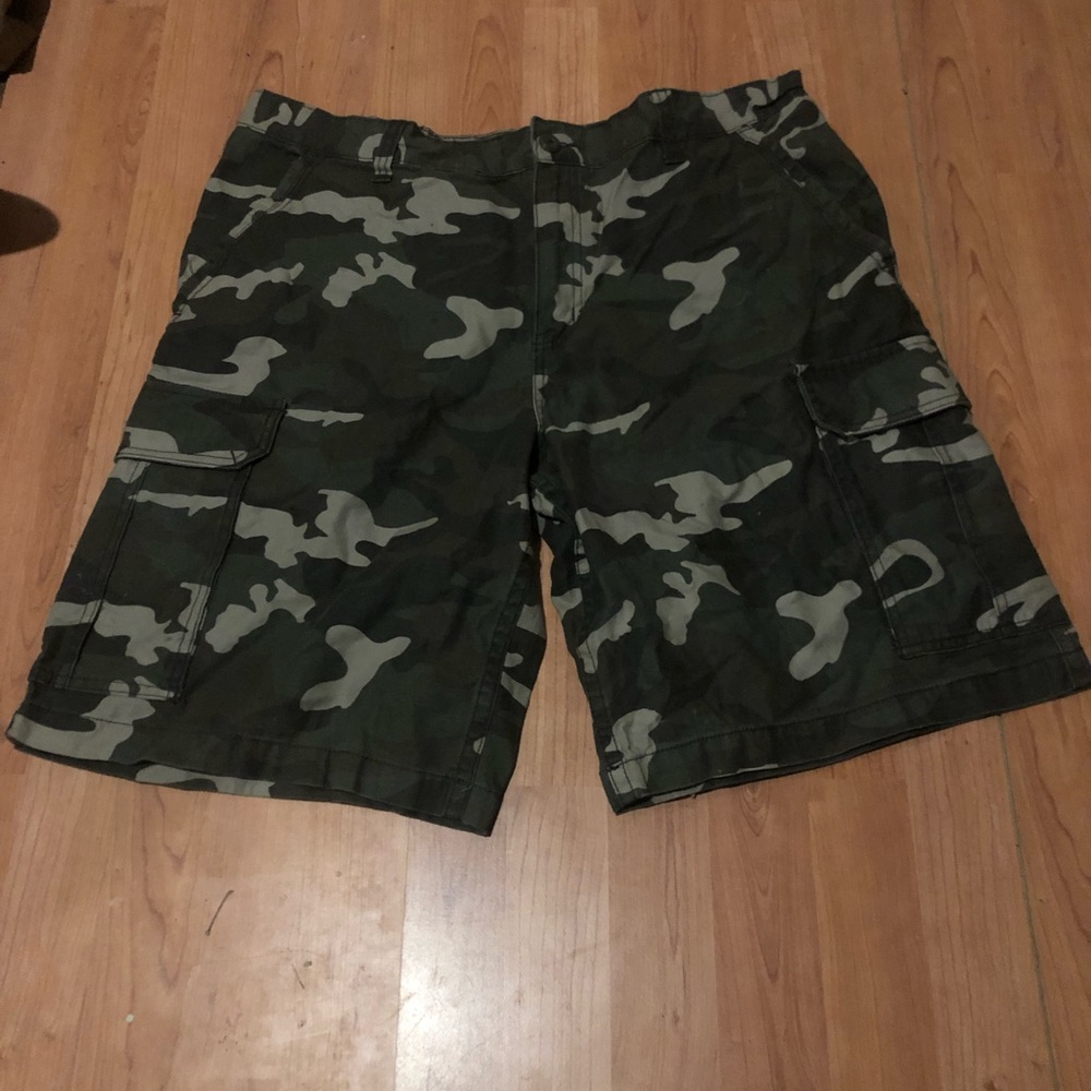 Cargo short final price